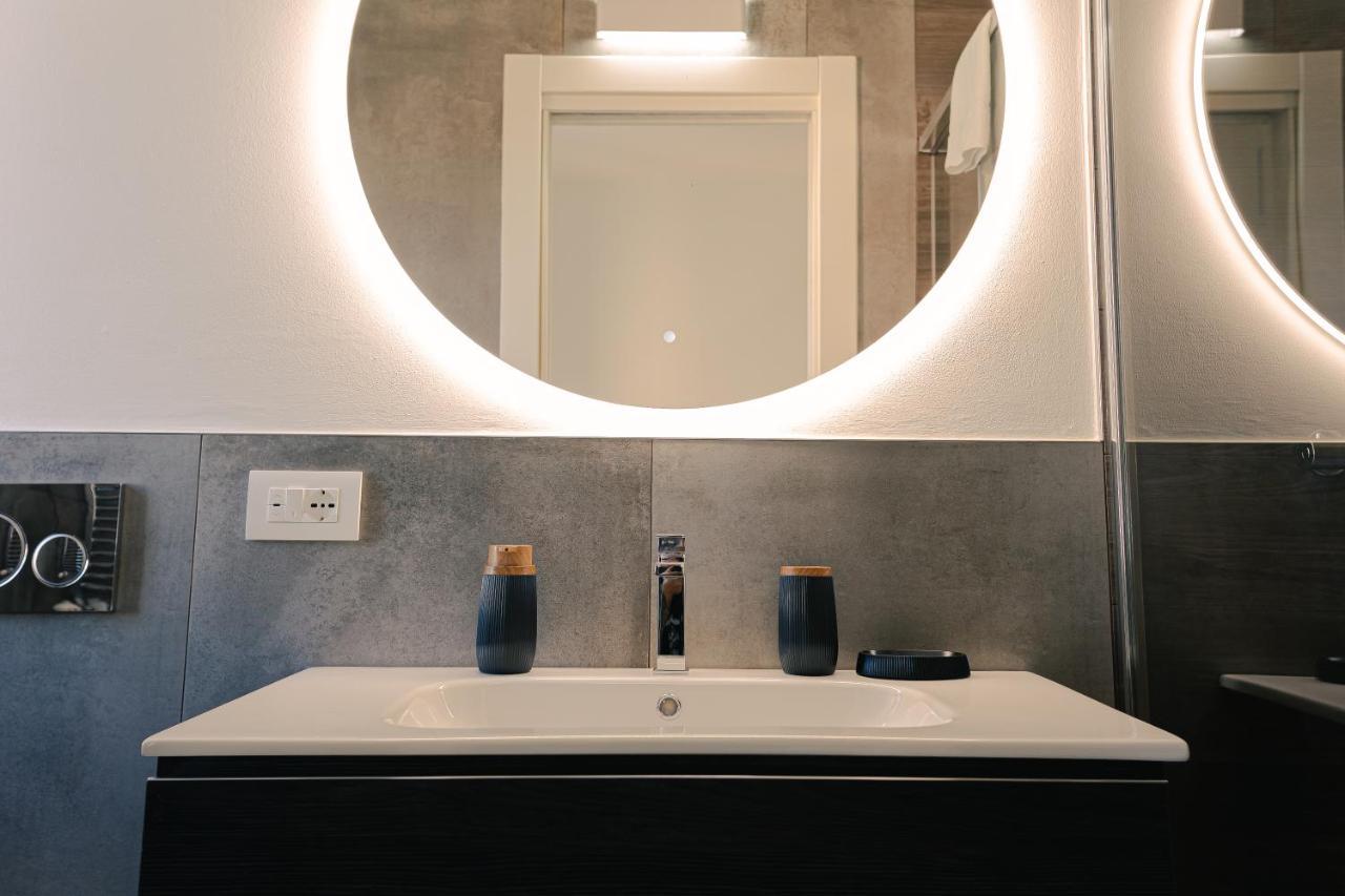 Verona Centre Suite - Royal Welcome מראה חיצוני תמונה