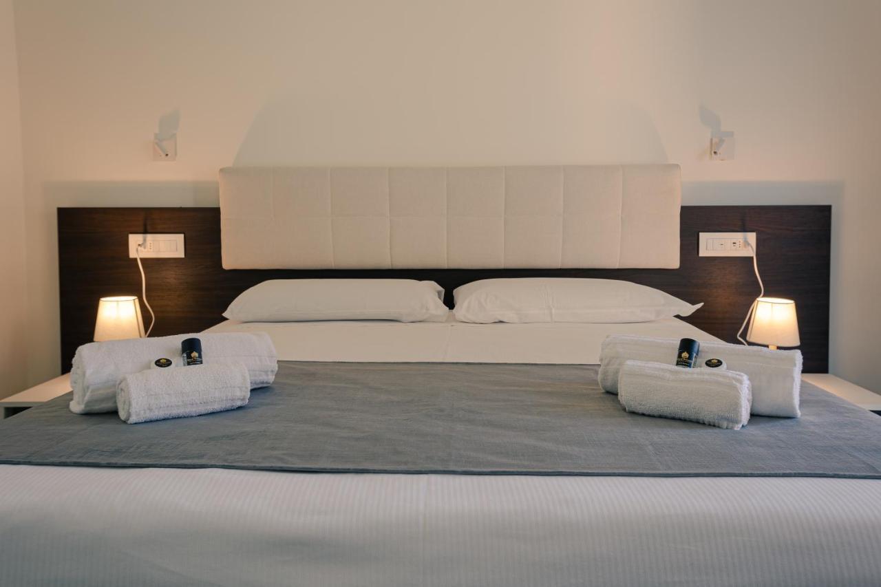 Verona Centre Suite - Royal Welcome מראה חיצוני תמונה